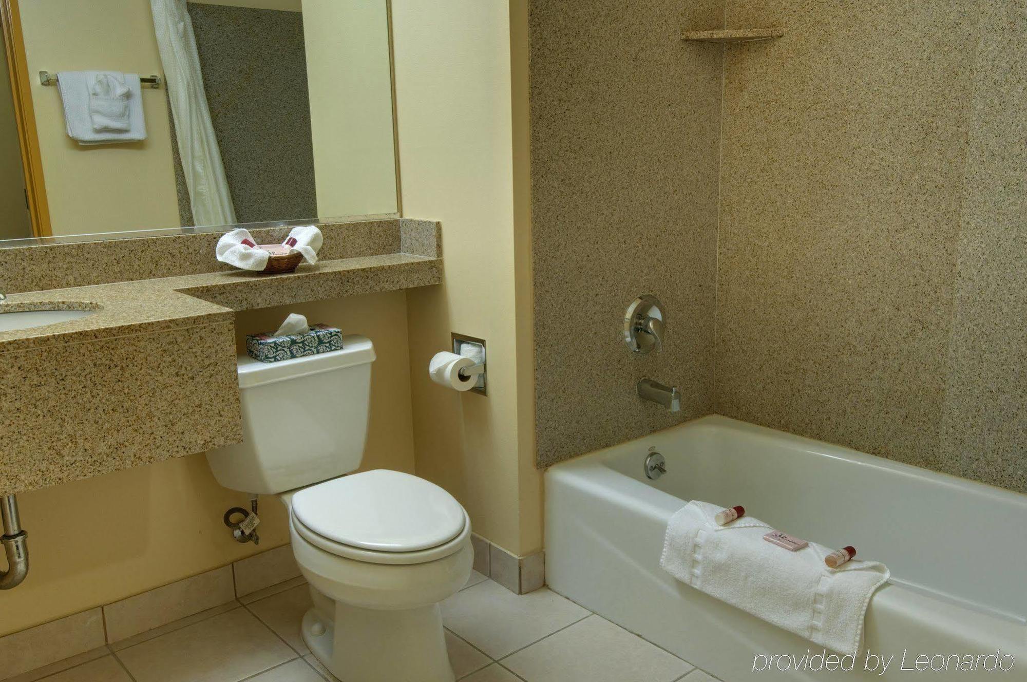 H3 Inn & Suites - Lax Airport - Los Angeles Inglewood Zimmer foto